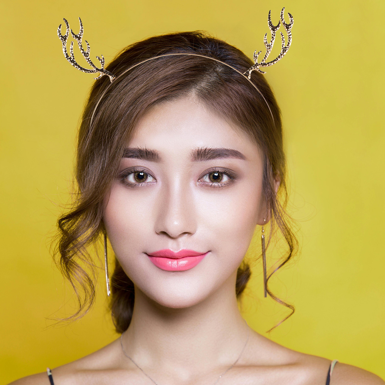Reindeer Antlers Headband - ที่คาดผมประดับคริสตัลโลหะ ลายเขากวางเรนเดียร์ สำหรับคริสต์มาส งานปาร์ตี้ งานแต่งงาน เครื่องประดับผมเจ้าสาว